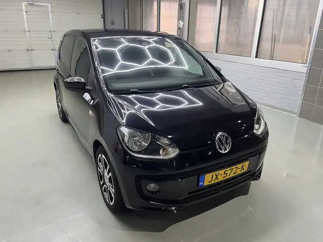 Volkswagen up! 1.0 high up! BlueMotion 2016 Benzine 11