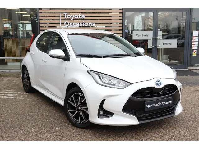 Toyota Yaris 1.5 Hybrid Dynamic 2022 Hybride Benzine 6