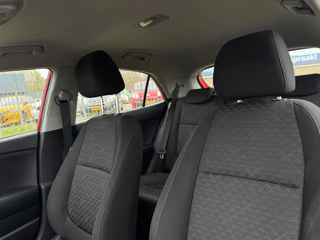 Kia Rio 1.2 CVVT Navigator Camera 2019 Benzine 6