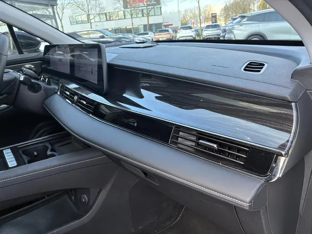 Omoda 5 Premium 61 kWh 2025 Elektrisch 28