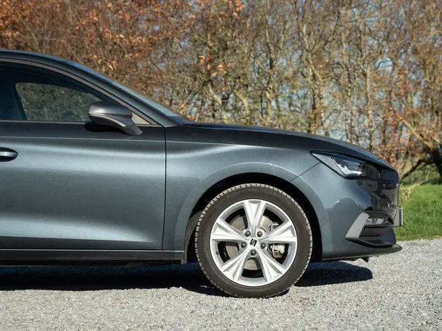 SEAT Leon 1.4 TSI eHybrid PHEV FR 2022 Hybride Benzine 14