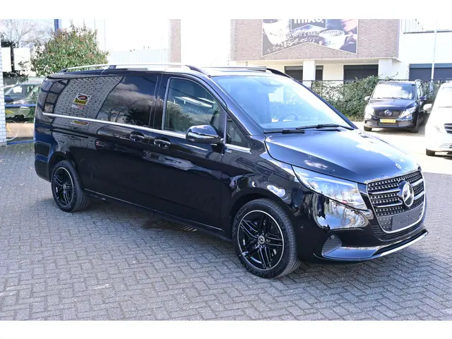 Mercedes-Benz V-Klasse 300d L3 Avantgarde 2024 Diesel 12