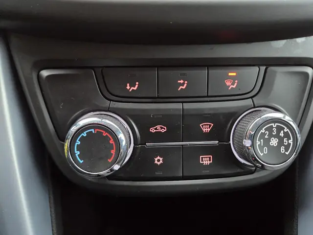 Opel Zafira Tourer 1.4 Berlin NAVIGATIE 2014 Benzine 20