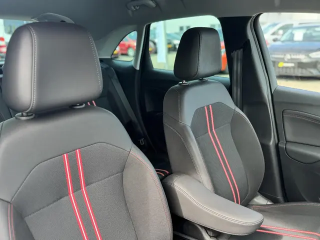 Opel Crossland 1.2 Turbo GS Line AUT 2023 Benzine 16