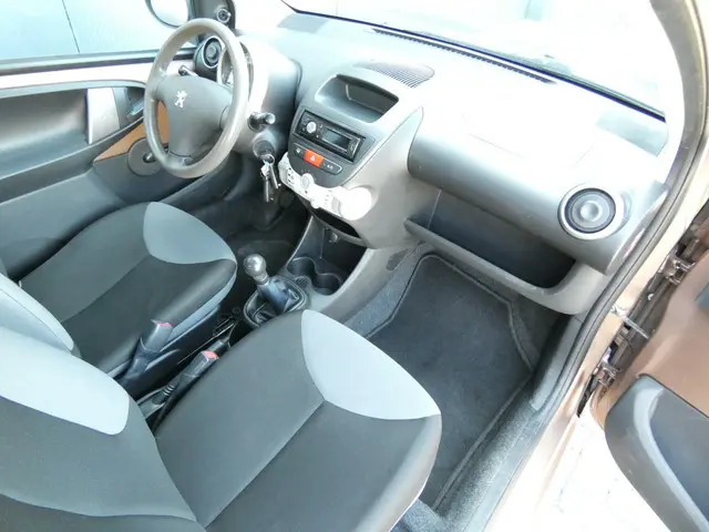 Peugeot 107 HELAAS VERKOCHT!!! 2013 Benzine 25