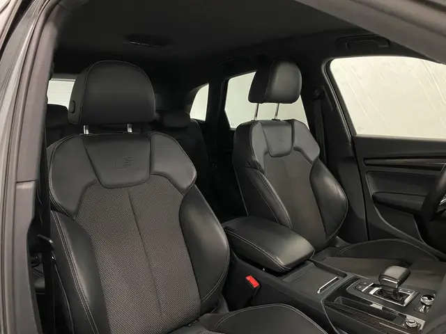 Audi Q5 45 TFSI quattro S edition 2019 Benzine 3