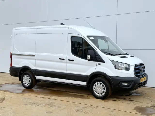 Ford E-Transit 390 68kWh 184PK 2023 Elektrisch 4