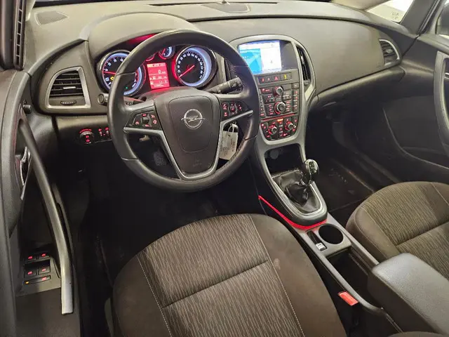 Opel Astra 1.4 Turbo Business + 2013 Benzine 6