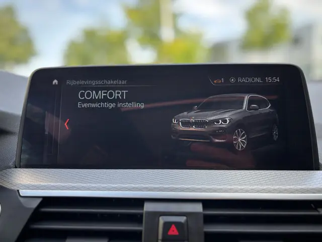 BMW X3 xDrive20i High Executive | M-Sport | 2018 Benzine 23