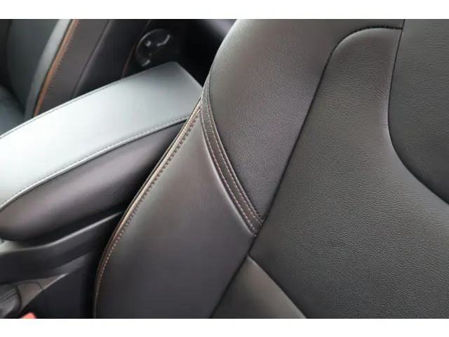 Volvo V40 Cross Country 1.5 T3 Polar+ Luxury 2020 Benzine 31