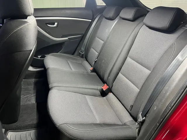 Hyundai i30 1.6 GDI i-Motion AUTOMAAT 2012 Benzine 8