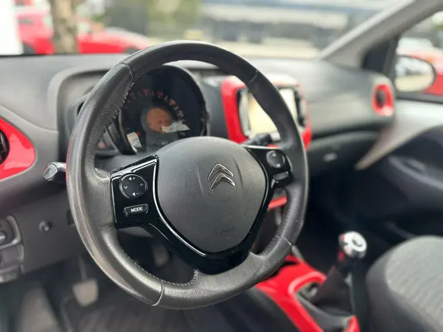 Citroën C1 1.2 PureTech Shine Climate 2015 Benzine 9