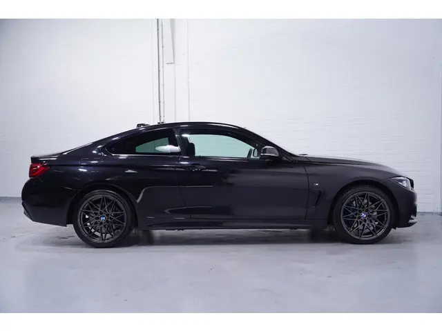 BMW 4 Serie Coupe 420d X-Drive M Sport 2019 Diesel 6