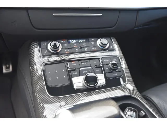 Audi A8 4.0 TFSI S8 quattro Pro Line+ 2013 Benzine 29