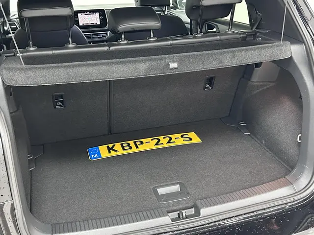 Volkswagen T-Cross 1.5 TSI R-Line Edition 2025 Benzine 9