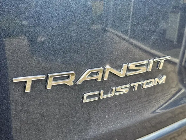 Ford Transit Custom 310 2.0 TDCI L1H1 Sport 2018 Diesel 32