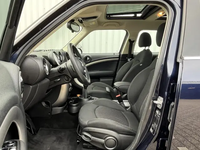 MINI Countryman 1.6 One Knockout Edition 2014 Benzine 15