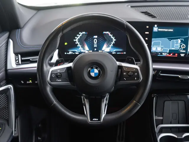 BMW X1 sDrive18i 2022 Benzine 7
