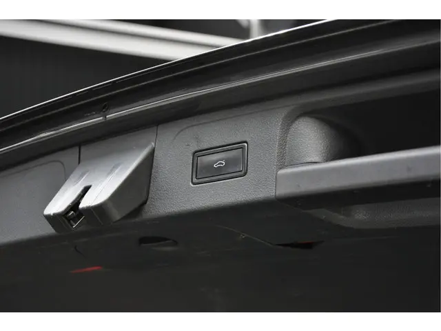 Volkswagen Passat Variant 1.4 TSI ACT 2018 Benzine 33