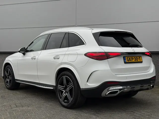 Mercedes-Benz GLC 400e 4M AMG 2023 Hybride Benzine 10
