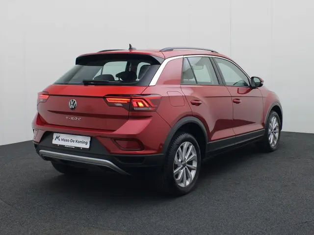 Volkswagen T-Roc 1.5 Tsi 150pk DSG Life 2023 Benzine 4