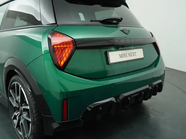 MINI 3-Deurs Cooper C 2025 Benzine 27