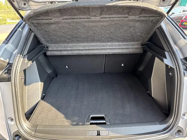 Peugeot 2008 1.2 PureTech Allure Pack 2022 Benzine 21