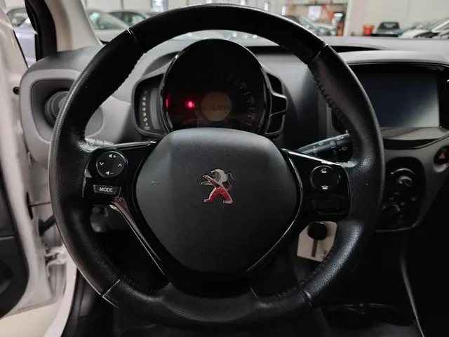 Peugeot 108 1.0 e-VTi Active 2019 Benzine 13