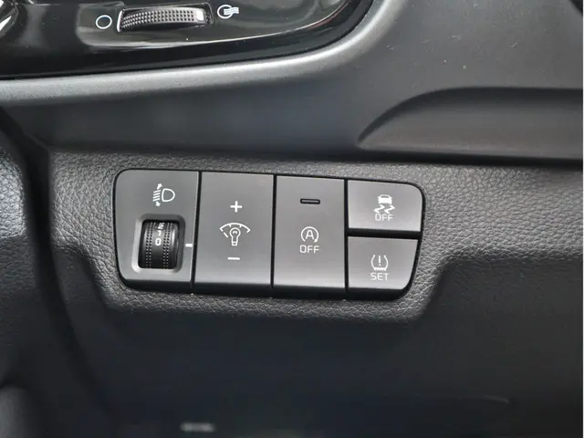 Kia Stonic 1.0 T-GDi MHEV DynamicPlusLine 2023 Benzine 21