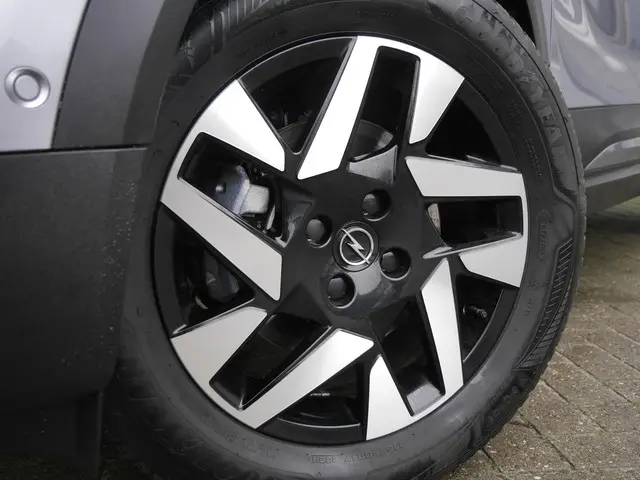Opel Mokka-e GS Line 50-kWh 11kw bl. 2022 Elektrisch 32