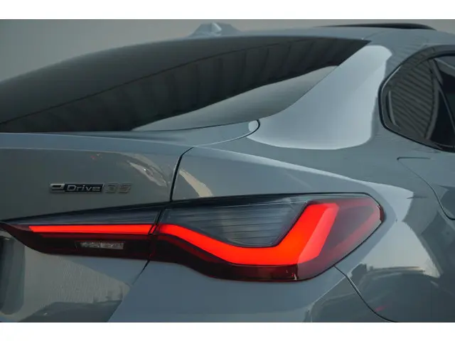 BMW i4 eDrive35 2025 Elektrisch 19