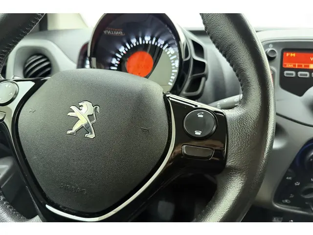 Peugeot 108 1.0 e-VTi Active 2020 Benzine 19