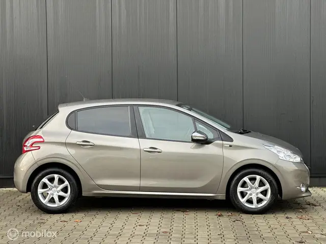 Peugeot 208 1.2 82PK STYLE | CRUISE | PDC | NAVI | 2015 Benzine 5