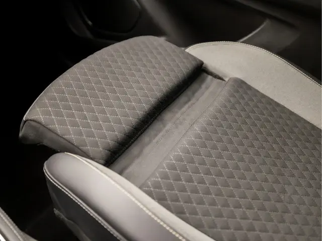 Opel Grandland X 1.2 Turbo Sport 2020 Benzine 28