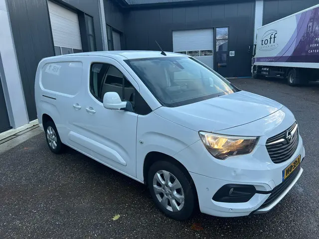 Opel Combo 1.2 Turbo L2H1 maxi 130 pk 2020 Diesel 9