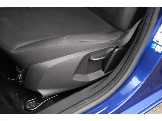Ford Fiesta 1.0 Style Navi airco 5drs 2016 Benzine 24