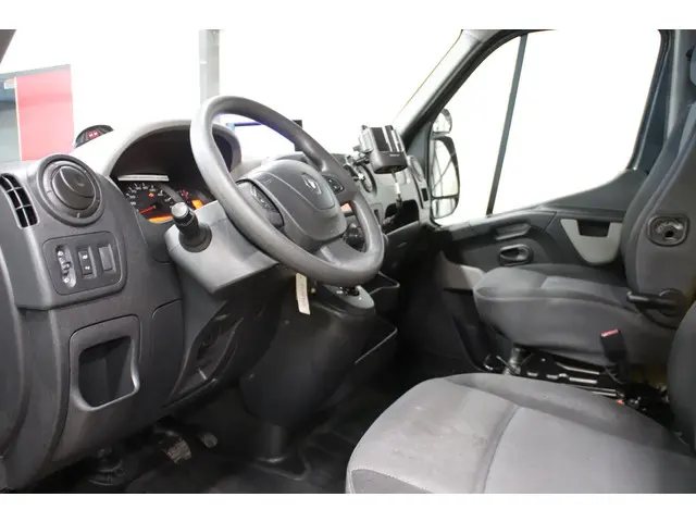 Renault Master T35 2.3 dCi 2017 Diesel 5