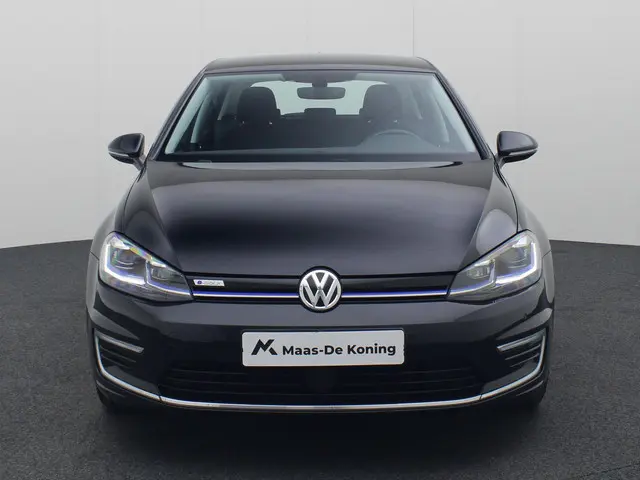 Volkswagen e-Golf E-DITION 100kW/136PK 2020 Elektrisch 27