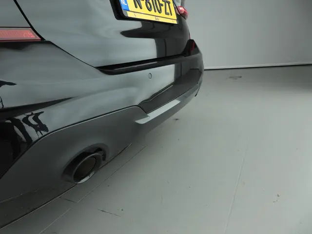 BMW 3 Serie Touring 318i 2022 Benzine 37