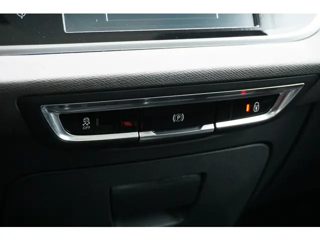 Citroën C4 Picasso 1.6 e-THP Intensive 2014 Benzine 21