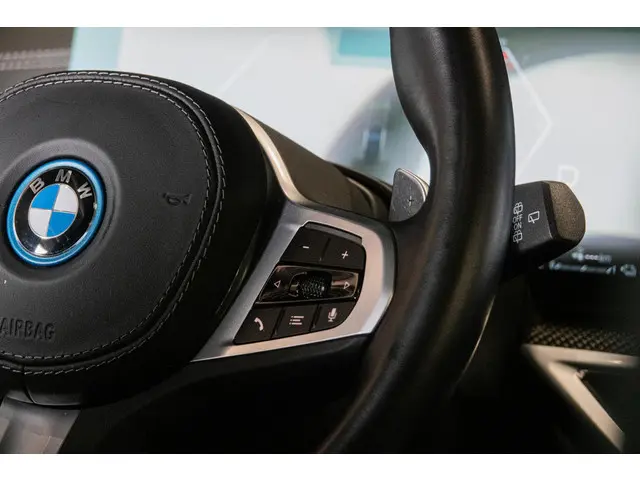 BMW X5 xDrive50e 2023 Hybride Benzine 33