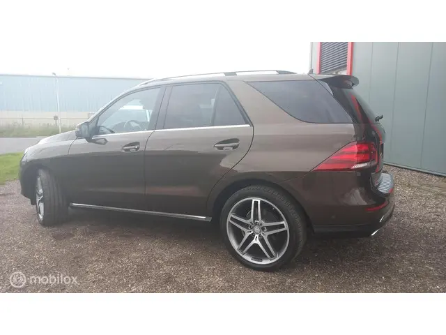 Mercedes-Benz GLE 350 d 4MATIC 2016 Diesel 6