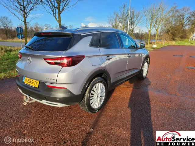 Opel Grandland X 1.5 CDTi Innovation 2020 Diesel 8
