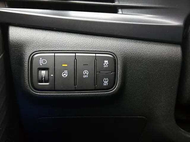 Hyundai i20 1.0 T-GDI 48V 120PK COMFORT 2023 Benzine 28