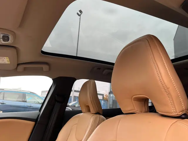 Volvo V40 Cross Country T3 Polar+ Luxury 2020 Benzine 5