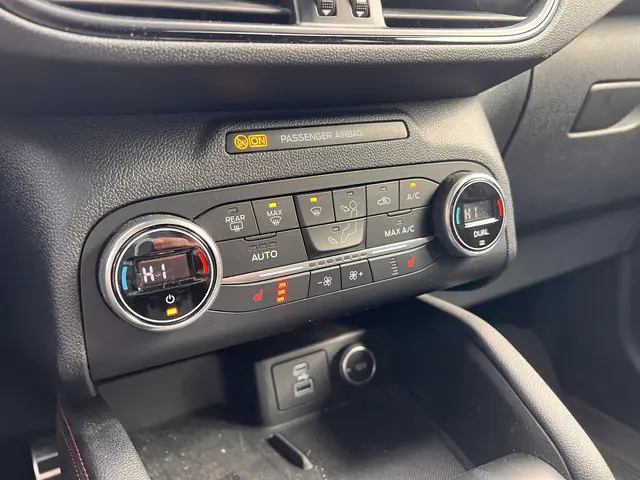 Ford Kuga 2.5 PHEV ST-Line X 2021 Hybride Benzine 10