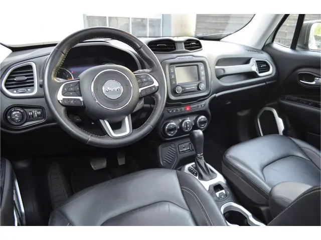 Jeep Renegade 1.4 MultiAir Limited 2015 Benzine 12