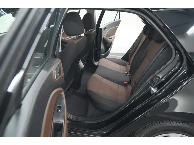 Hyundai i20 1.0 T-GDI Comfort 2018 Benzine 25