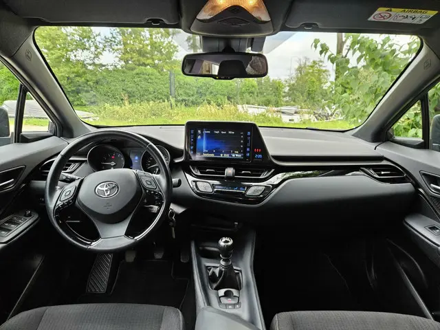 Toyota C-HR 1.2 Active 2018 Benzine 4