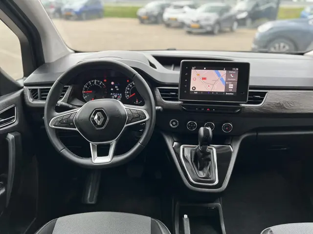 Renault Kangoo 1.3 TCe 130 EDC 2022 Benzine 6